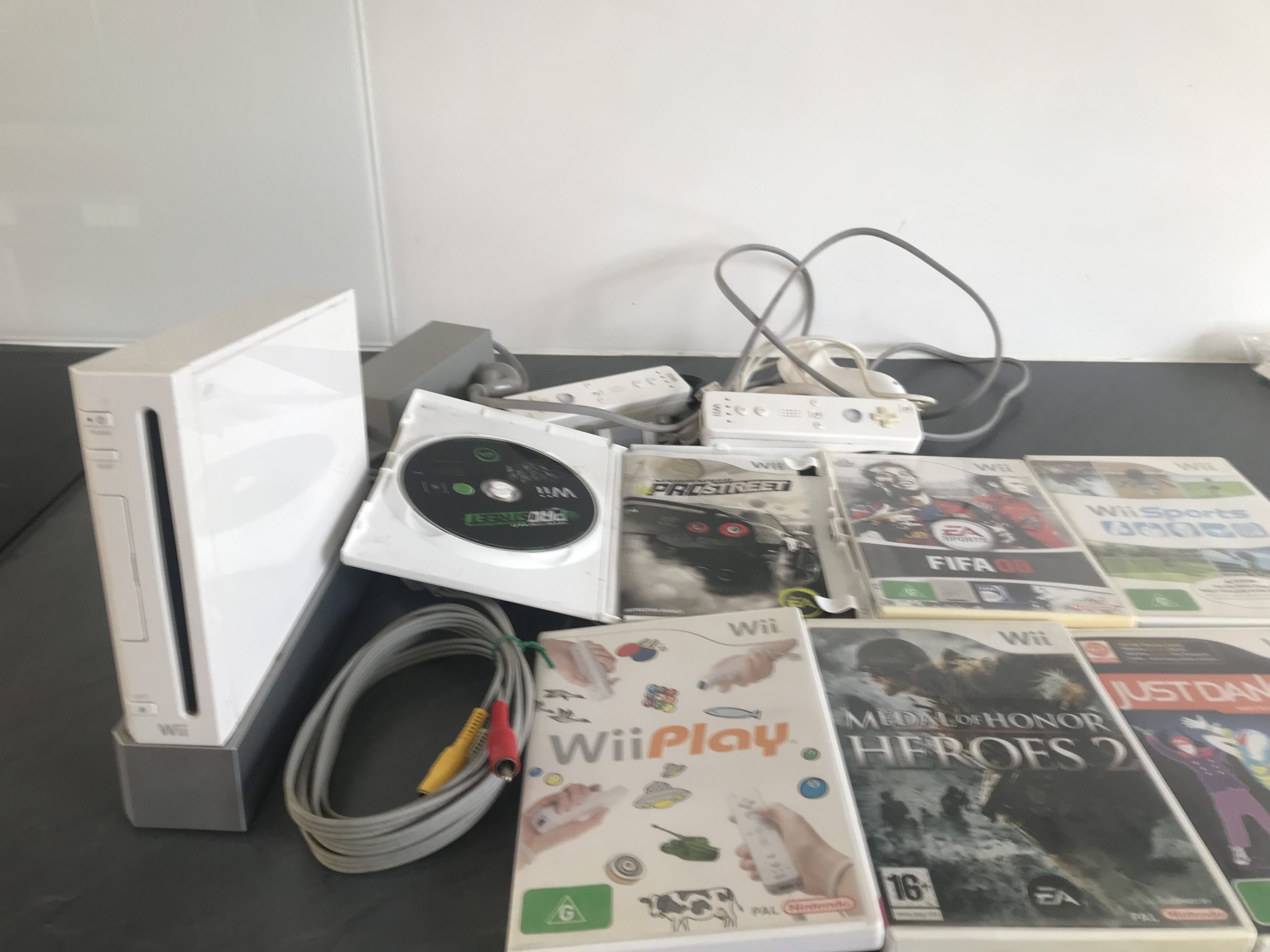 E8D89C29-D6EF-4552-B06C-234E7A40F37F